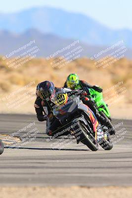 media/Jan-10-2025-CVMA Friday Practice (Fri) [[489e0da257]]/Group 4 and Trackday/Session 4 (Turn 16)/